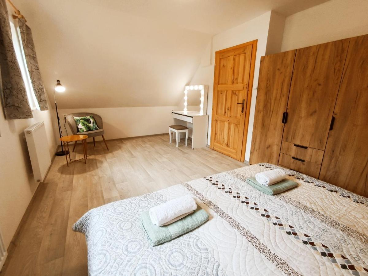 Klidna Lokalita Na Kraji Lesa, Cely Dum S Uschovnu Kol Villa Nová Bystřice Bagian luar foto