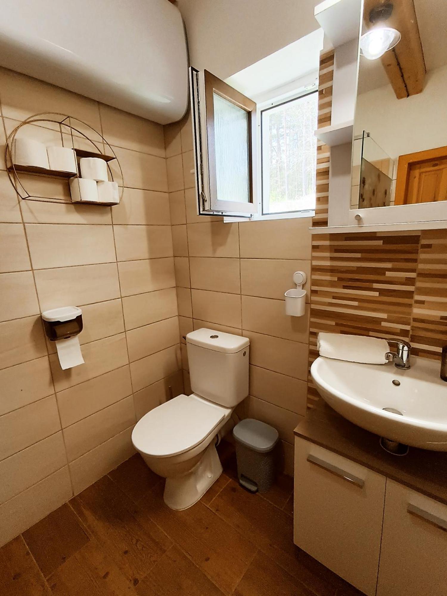 Klidna Lokalita Na Kraji Lesa, Cely Dum S Uschovnu Kol Villa Nová Bystřice Bagian luar foto