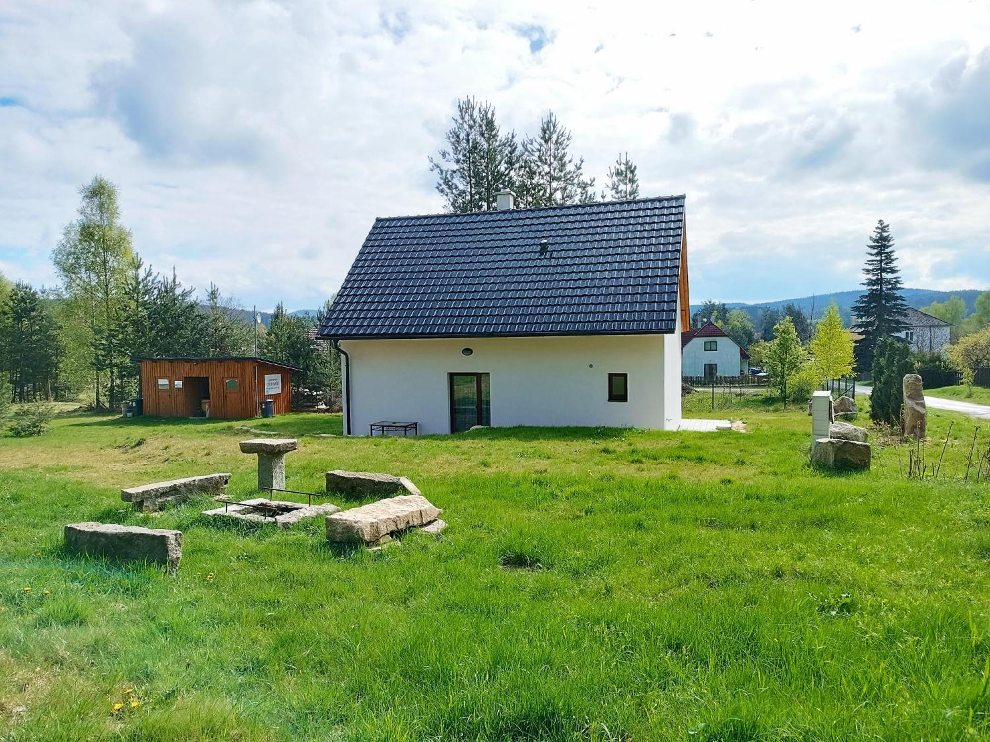 Klidna Lokalita Na Kraji Lesa, Cely Dum S Uschovnu Kol Villa Nová Bystřice Bagian luar foto
